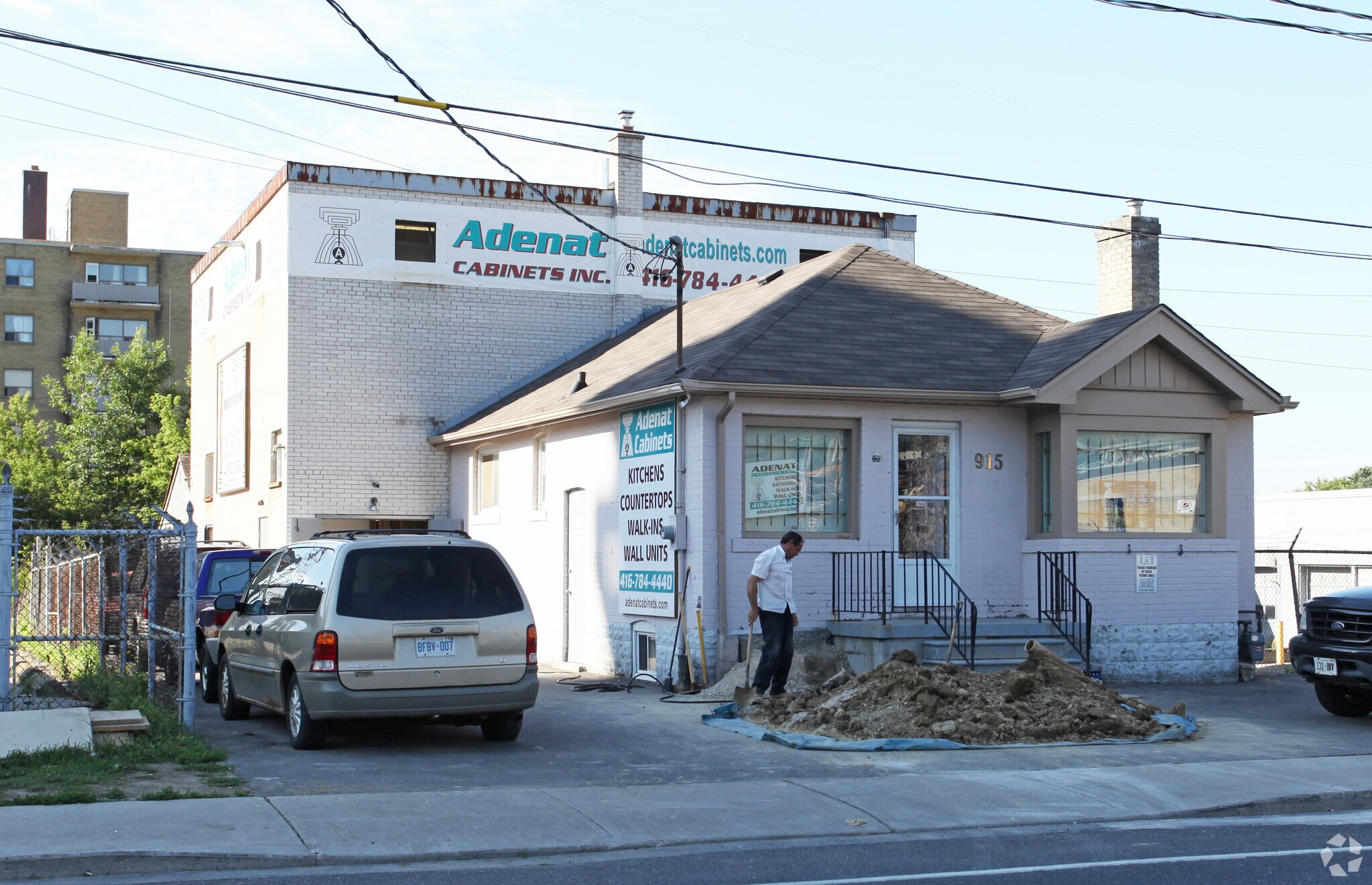 915 Roselawn Ave, Toronto, ON à vendre Photo principale- Image 1 de 1