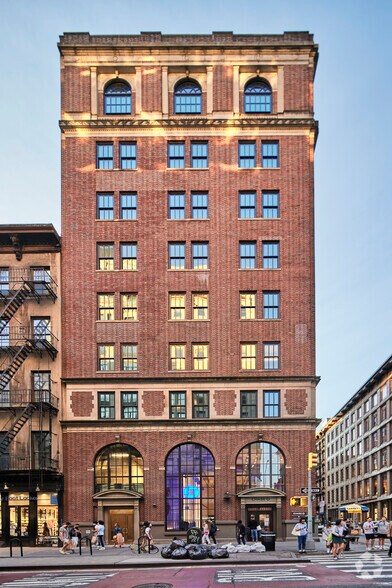525 Broadway, New York, NY à louer - Photo du bâtiment - Image 3 de 5