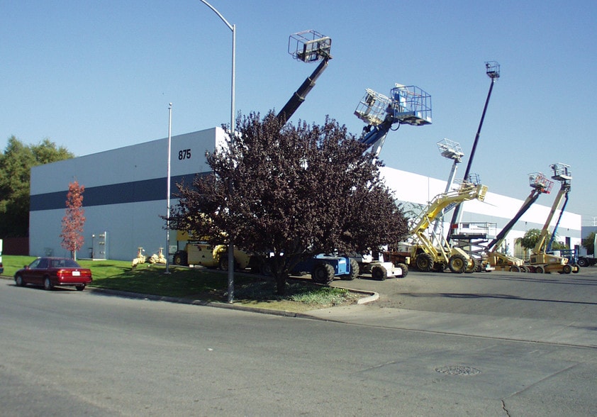 875 Stillwater Rd, West Sacramento, CA for lease - Building Photo - Image 3 of 5