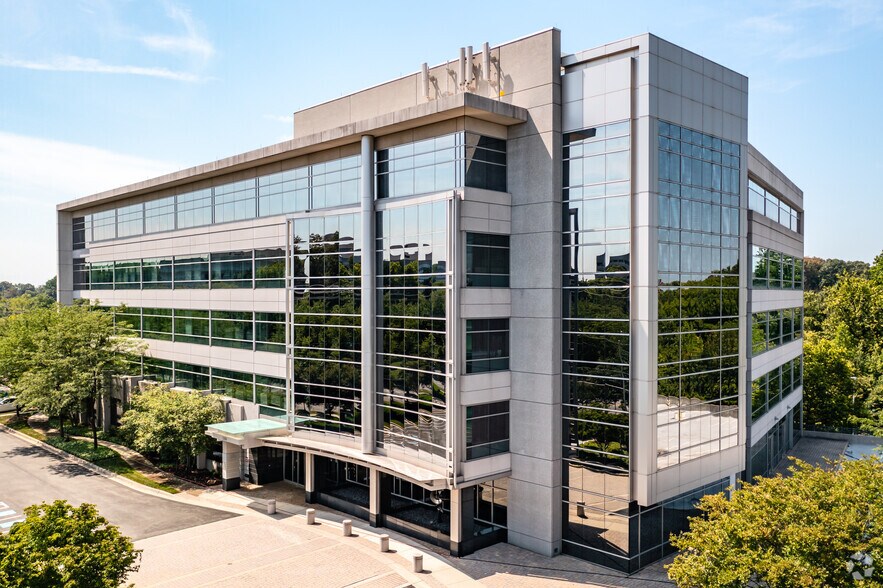 2200 Research Blvd, Rockville, MD à louer - Photo du bâtiment - Image 1 de 6