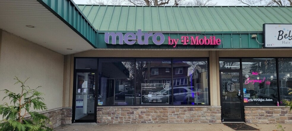 601-623 Ridge Rd, North Arlington, NJ for lease - Building Photo - Image 3 of 4