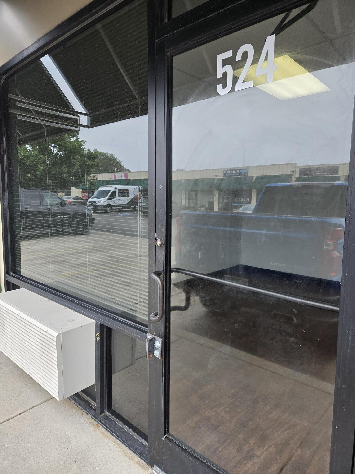 8034 Culebra Rd, San Antonio, TX for lease Building Photo- Image 1 of 5