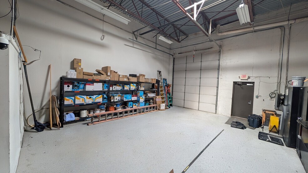 3250 Old Farm Ln, Commerce Township, MI à louer - Photo intérieure - Image 3 de 11