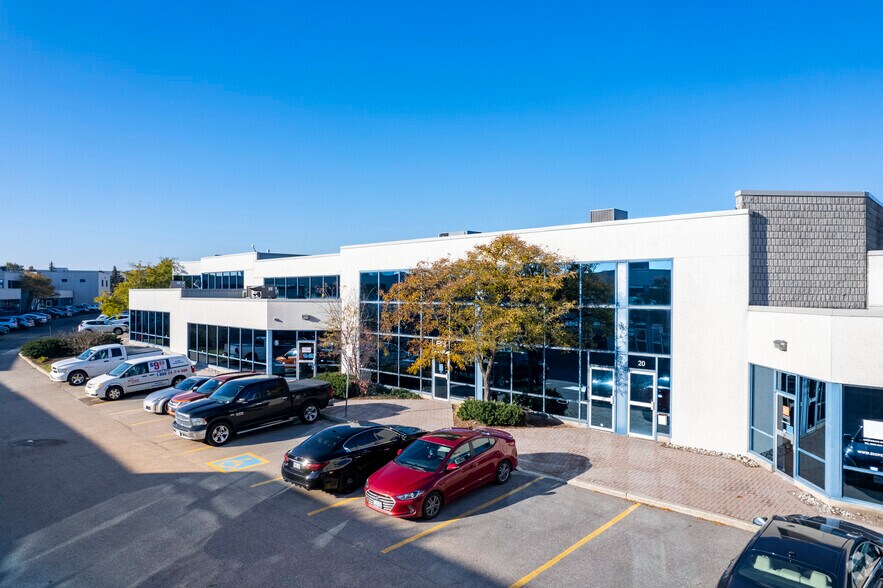 2150 Winston Park Dr, Oakville, ON à louer - Photo du bâtiment - Image 3 de 5