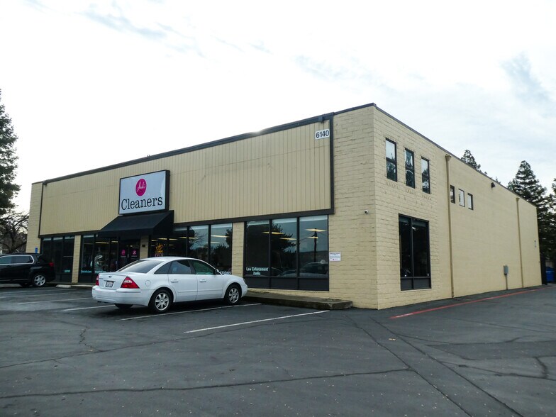 6140 Auburn Blvd, Citrus Heights, CA à louer - Photo du bâtiment - Image 2 de 12