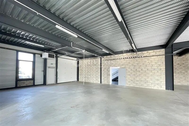 Local d'activités dans Tremblay-en-France à vendre - Photo intérieure - Image 3 de 10