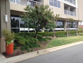 3700 Cantrell Rd, Little Rock, AR for lease Building Photo- Image 2 of 13