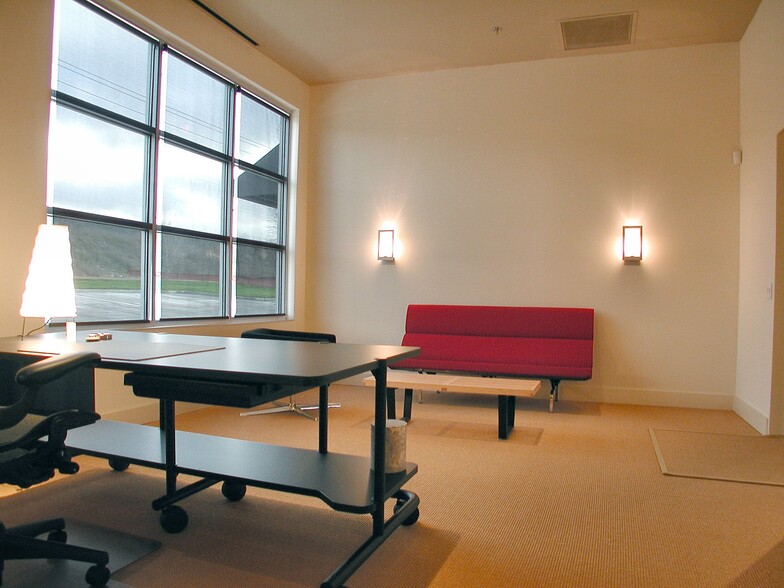 4300 Marsh Ridge Rd, Carrollton, TX for lease - Interior Photo - Image 3 of 8