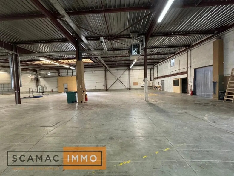 Flex in Brétigny-sur-Orge for lease - Interior Photo - Image 3 of 7