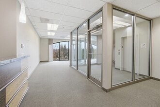 680 Hawthorne Ave SE, Salem, OR à louer Photo intérieure- Image 2 de 22