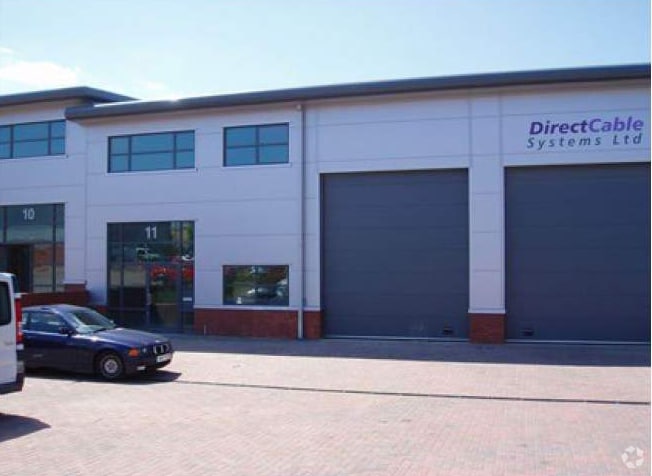 Manor Way, Borehamwood for sale - Building Photo - Image 3 of 8