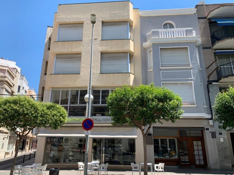 Commerce de détail dans Amposta, Tarragona à vendre - Photo du bâtiment - Image 2 de 5