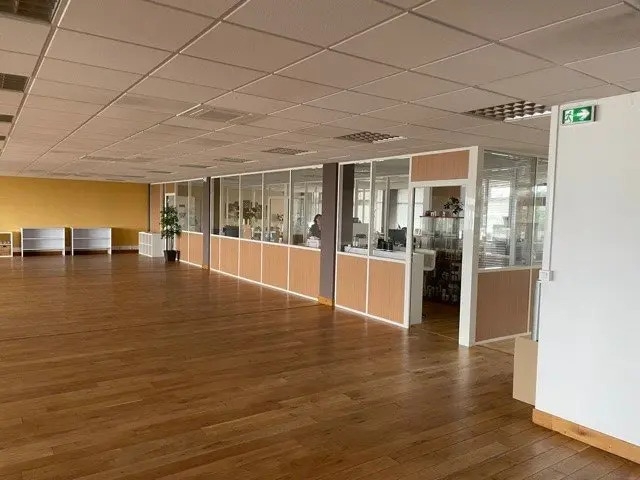 Bureau dans Dijon à louer - Photo intérieure - Image 3 de 5