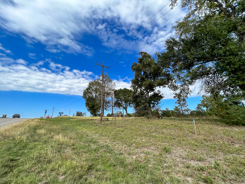 730 Interstate 45 S, Huntsville, TX for sale - Building Photo - Image 3 of 18