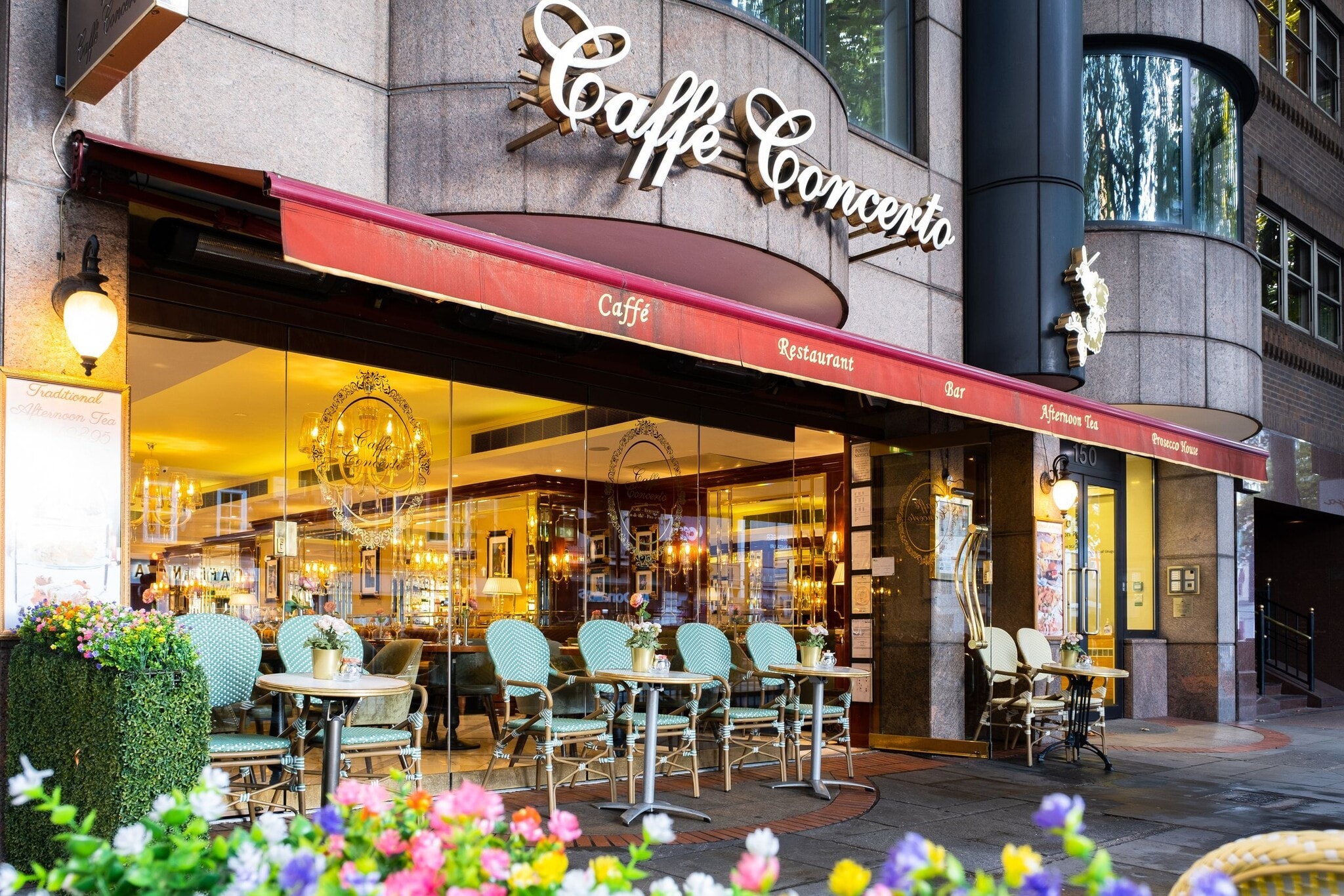 150-152 Brompton Rd, London for lease Building Photo- Image 1 of 4