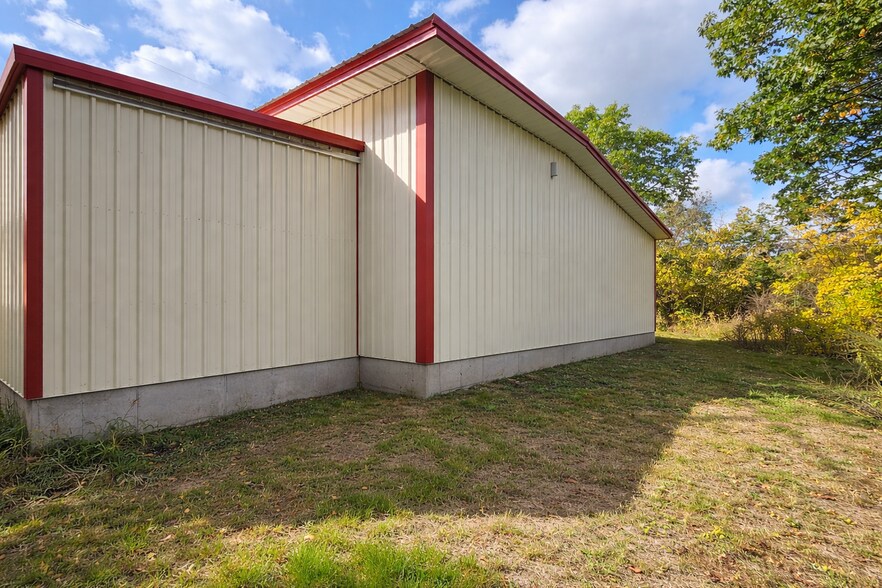 21 Ranger Dr, Kittery, ME à vendre - Photo du bâtiment - Image 3 de 16