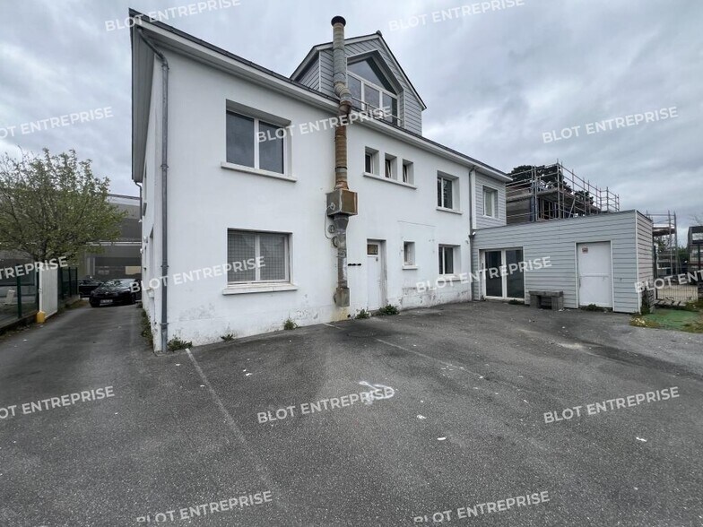 Commerce de détail dans Saint-Herblain à vendre - Photo du bâtiment - Image 2 de 7