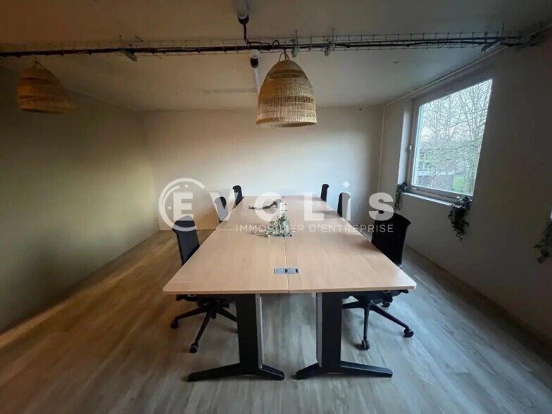 Office in Lognes for lease - Interior Photo - Image 3 of 6