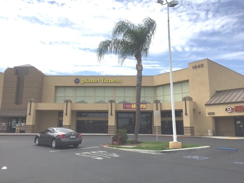 1510 W 6th St, Corona, CA for lease - Building Photo - Image 3 of 6