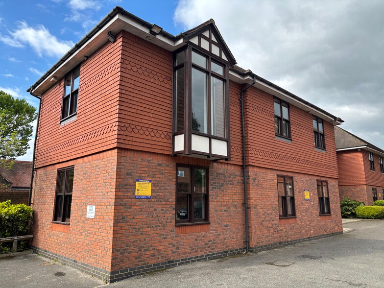 Liston Rd, Marlow for lease - Building Photo - Image 2 of 2