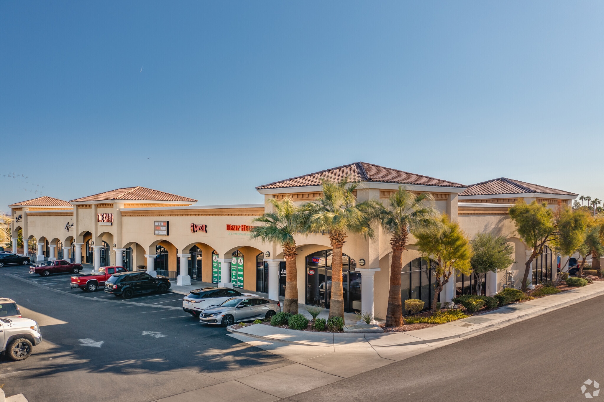 7885 W Sahara Ave, Las Vegas, NV à louer Photo principale- Image 1 de 4