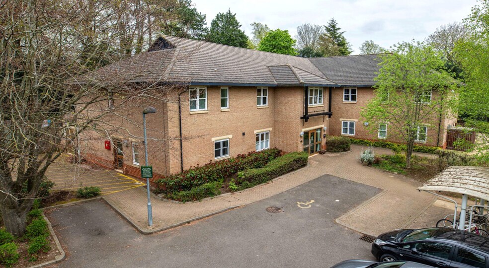 32A Berkeley Close, Northampton à vendre - Photo principale - Image 1 de 1