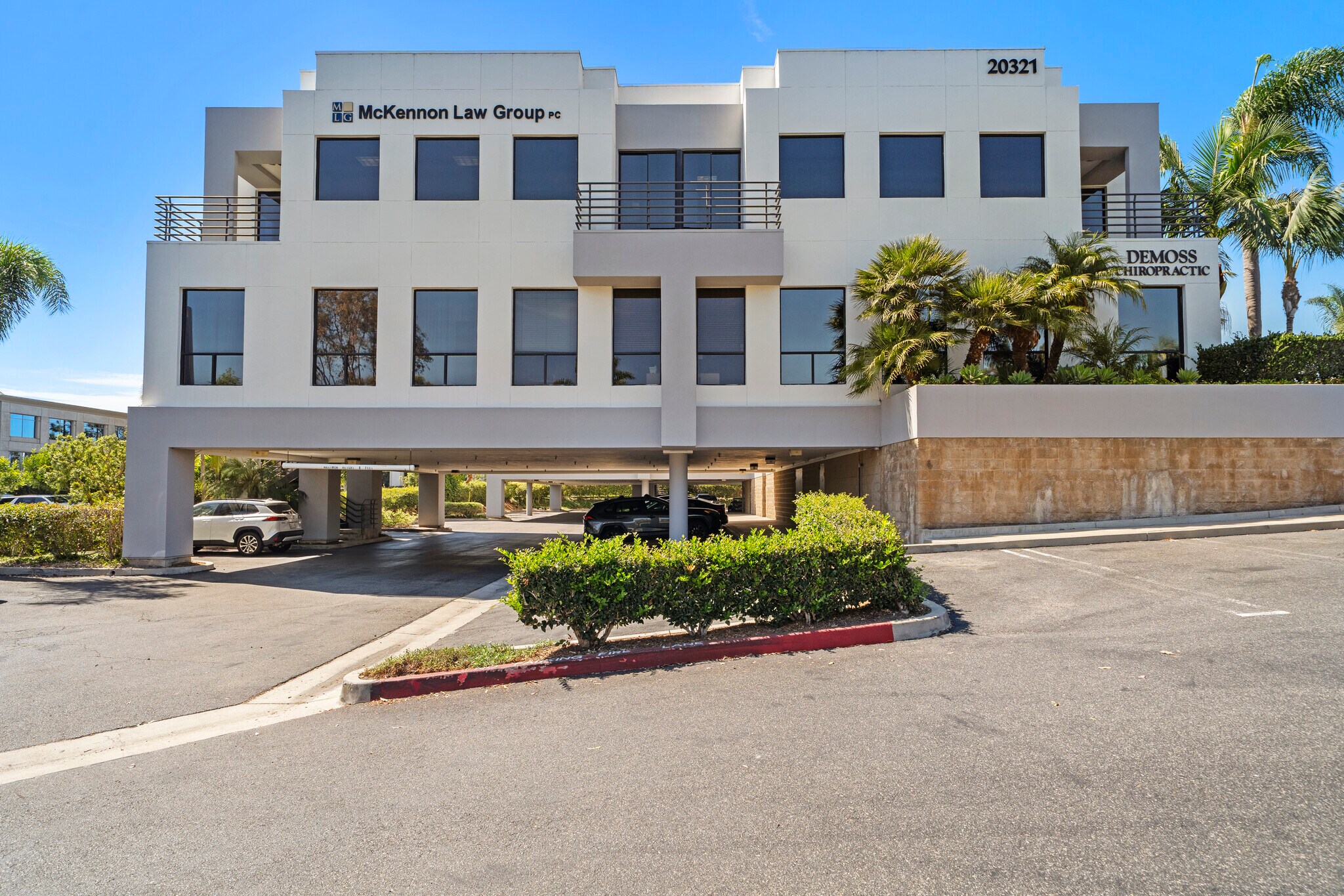 20321 SW Birch St, Newport Beach, CA à vendre Photo du bâtiment- Image 1 de 7