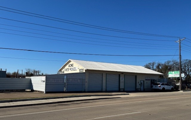 5020 Mansfield Hwy, Fort Worth, TX à vendre Photo du bâtiment- Image 1 de 12