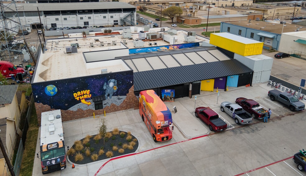 2737 Tillar St, Fort Worth, TX for sale - Building Photo - Image 2 of 5
