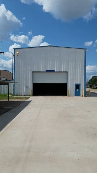 12602 FM-529, Houston, TX for lease - Commercial Listing Video - Image 2 of 24