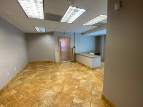 1500 McGowen St, Houston, TX à louer Photo intérieure- Image 1 de 18