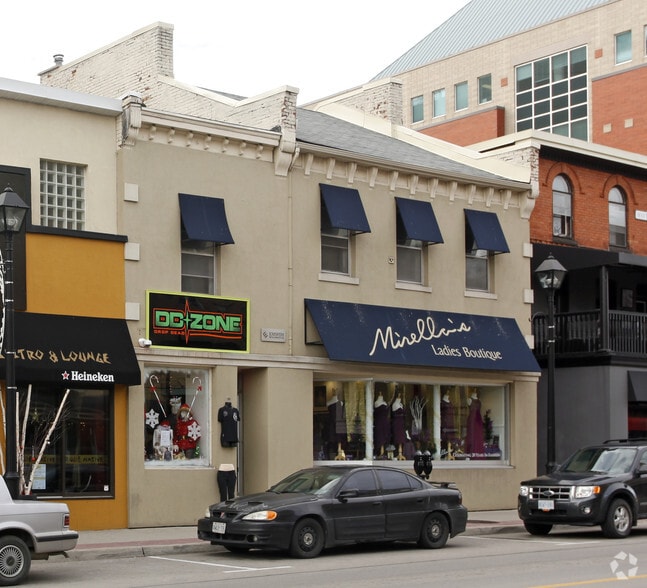 374 Brant St, Burlington, ON for lease - Building Photo - Image 2 of 4