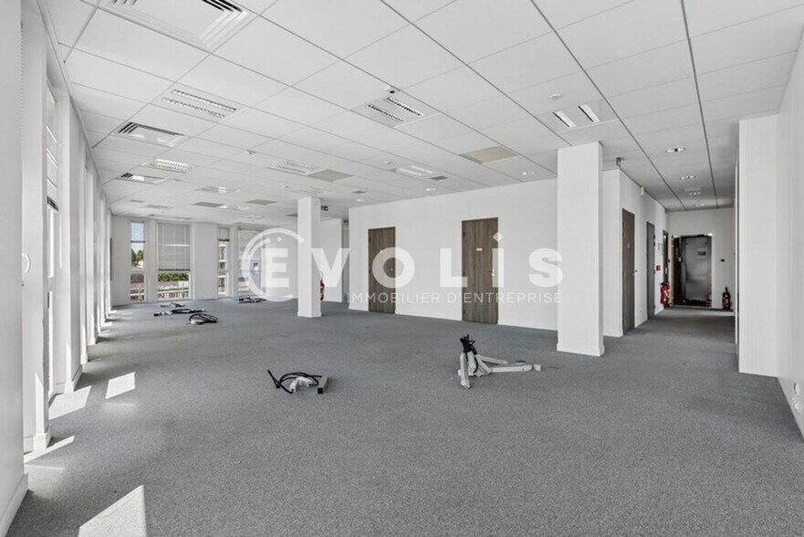 Office in Nogent Sur Marne for lease - Interior Photo - Image 1 of 13