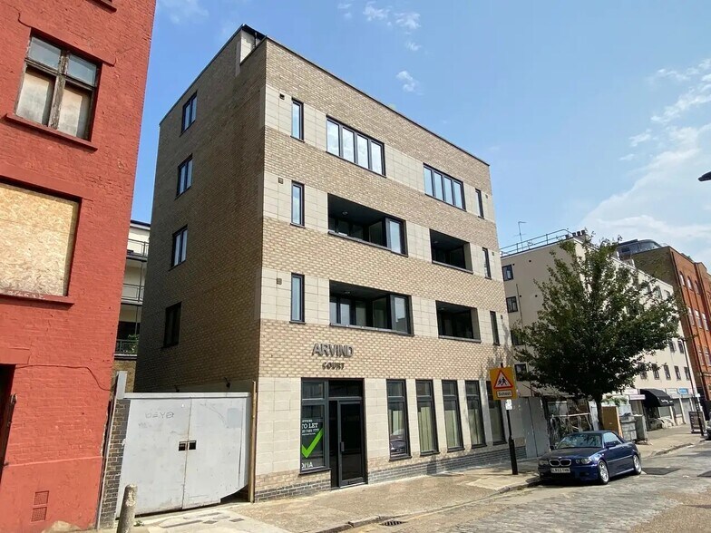 1-9 Henriques St, Londres à louer - Photo du bâtiment - Image 2 de 2