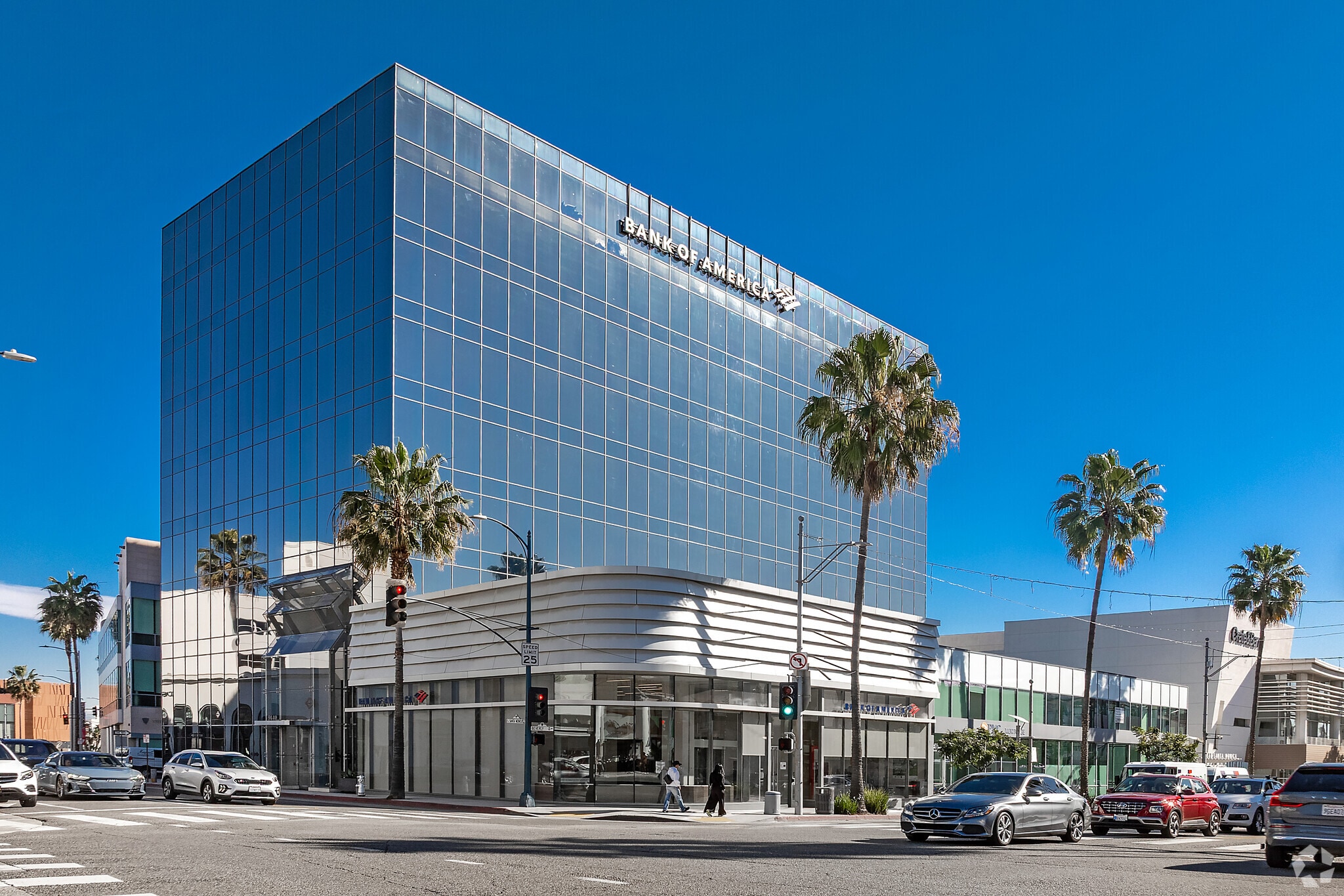 460-464 N Beverly Dr, Beverly Hills, CA for lease Primary Photo- Image 1 of 42