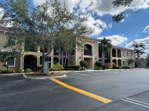 Lake Whitney Campus, Port Saint Lucie, FL for lease Building Photo- Image 1 of 11