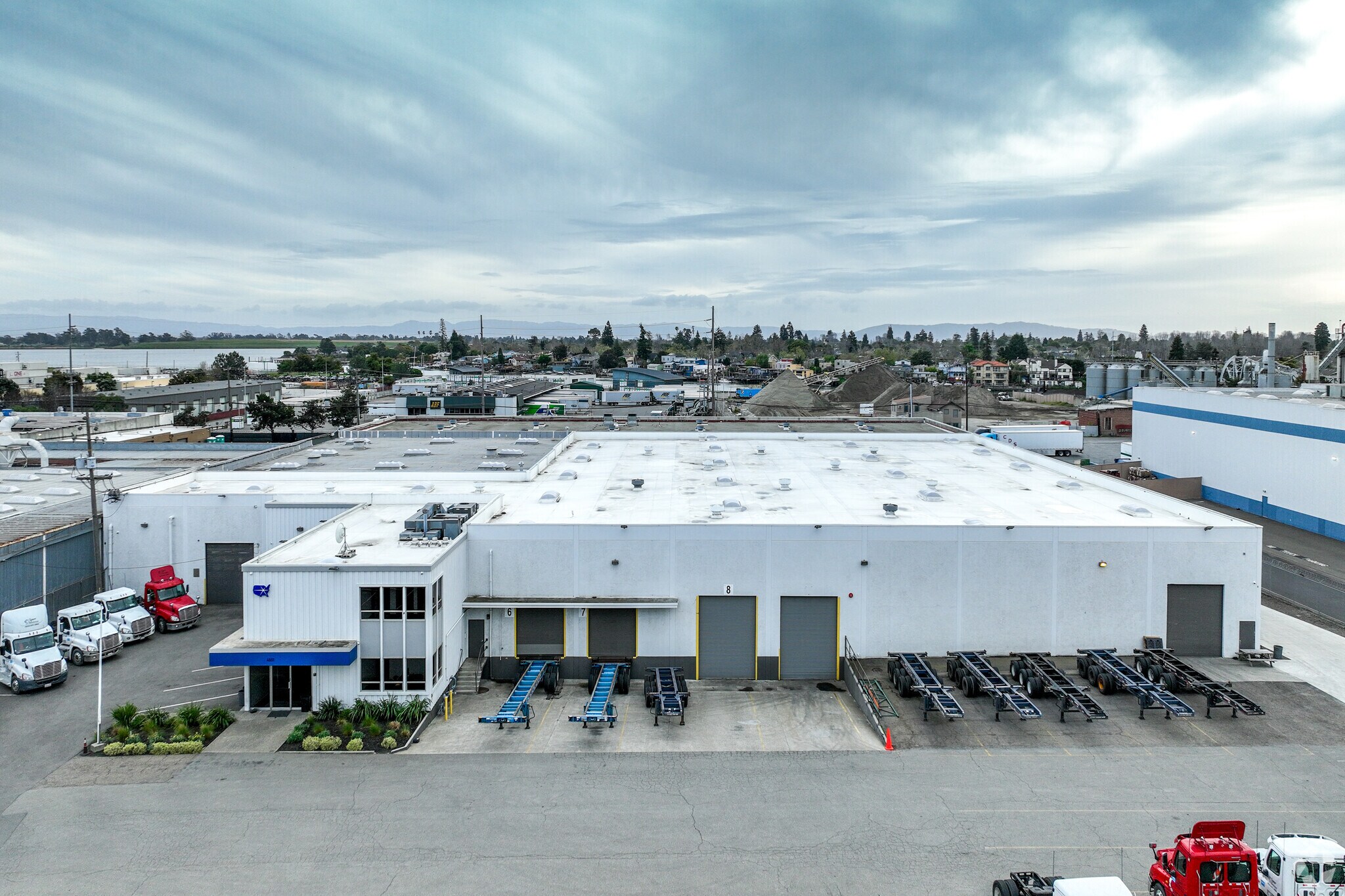 4450 Tidewater Ave, Oakland, CA for lease Building Photo- Image 1 of 10