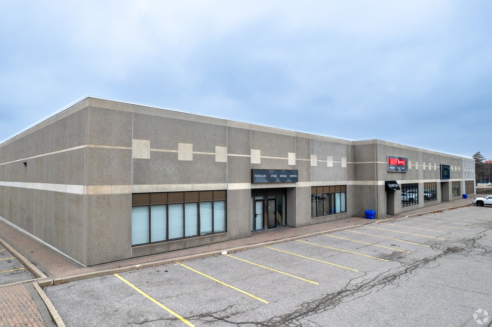 8560 Jane St, Vaughan, ON for lease Primary Photo- Image 1 of 4