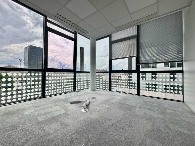 20 Rue De La Villette, Lyon for lease - Interior Photo - Image 2 of 20