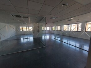 Calle Miguel Yuste, 6-8, Madrid, Madrid for lease Interior Photo- Image 2 of 5