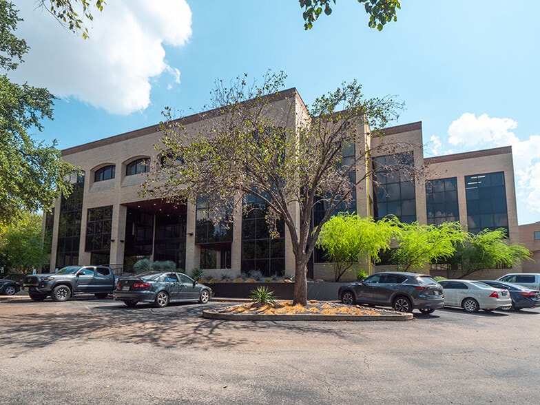 1949 S Interstate 35, Austin, TX for lease - Building Photo - Image 3 of 15