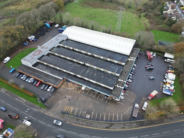Protyre Investment Portfolio portfolio of 3 properties for sale on LoopNet.ca - Aerial - Image 2 of 6