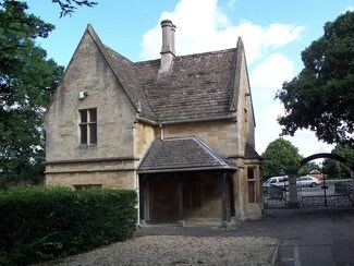 Plus de détails pour Arle Ct, Cheltenham - Bureau à vendre