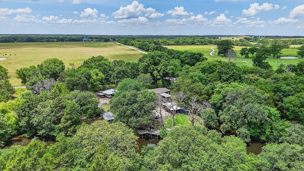 2869 Ranch Rd, Whitesboro, TX for sale - Primary Photo - Image 1 of 18