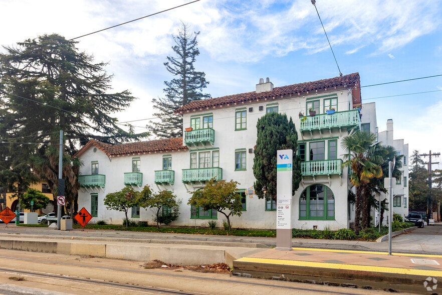 15 Hawthorne Way, San Jose, CA à vendre - Photo du bâtiment - Image 2 de 21
