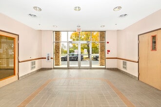 46B Thomas Johnson Dr, Frederick, MD for lease Interior Photo- Image 2 of 6