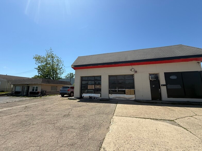 Keystone Assemblage for Redevelopment portfolio of 4 properties for sale on LoopNet.ca - Building Photo - Image 1 of 10
