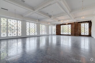 3862 SE Hawthorne Blvd, Portland, OR à vendre Photo intérieure- Image 2 de 5