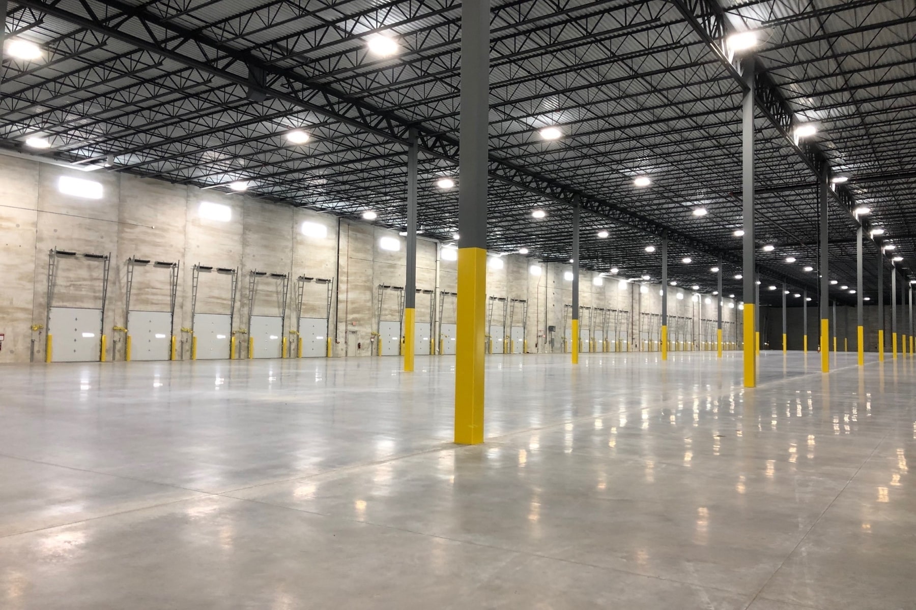 701 Bilter Rd, Aurora, IL for lease Interior Photo- Image 1 of 5