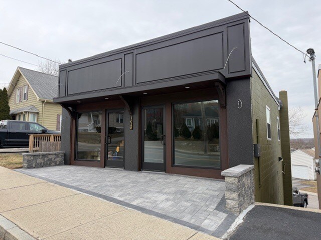 1648 Smith St, North Providence, RI for lease Primary Photo- Image 1 of 7